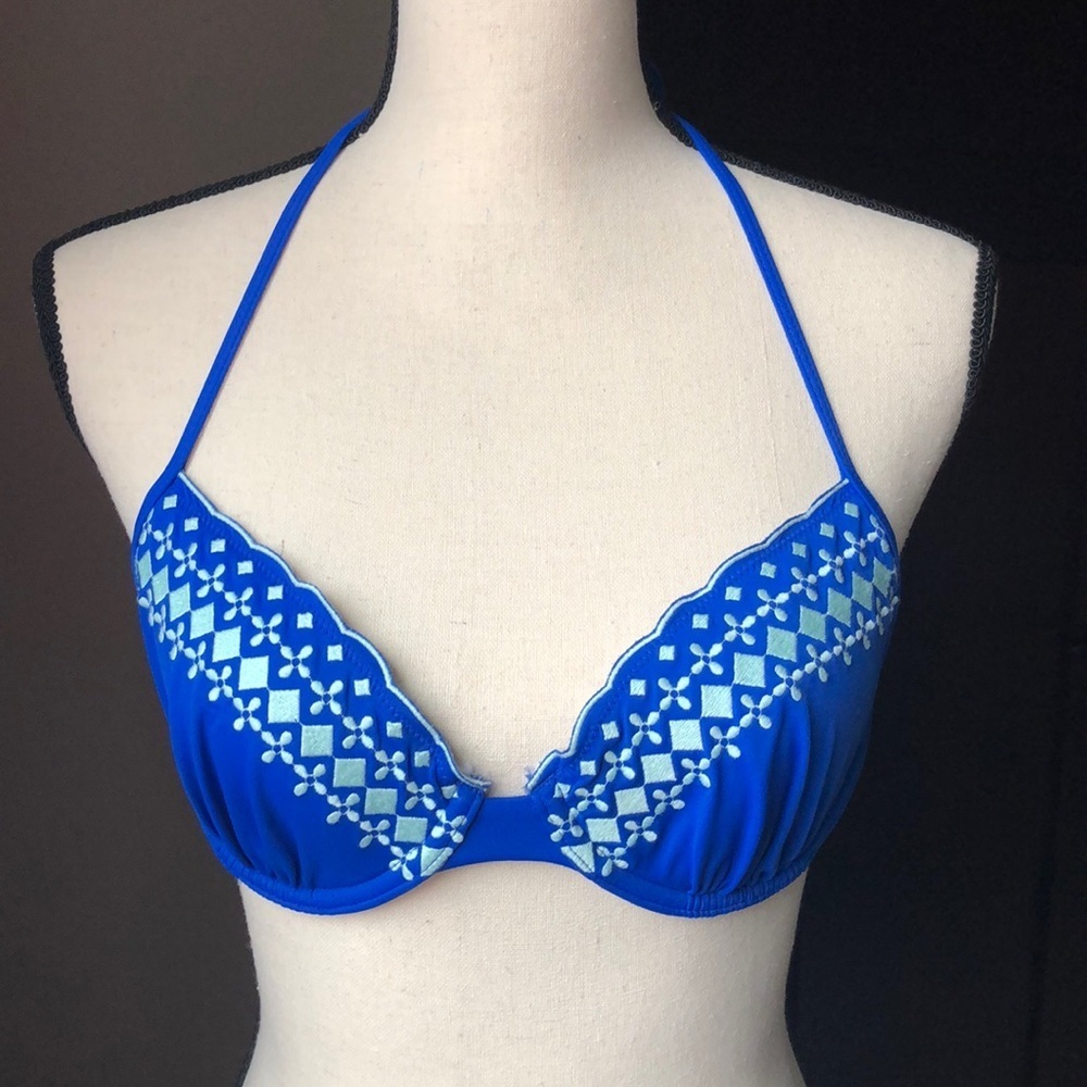 Gilly Hicks | Blue Swimsuit Top